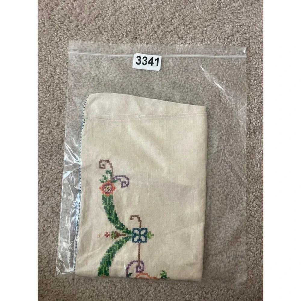 Vintage Hand Embroidered Linen Towel Floral Cross Stitch Swag Cream 26x16